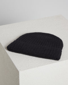 Black knitted cap in Kid Cashmere