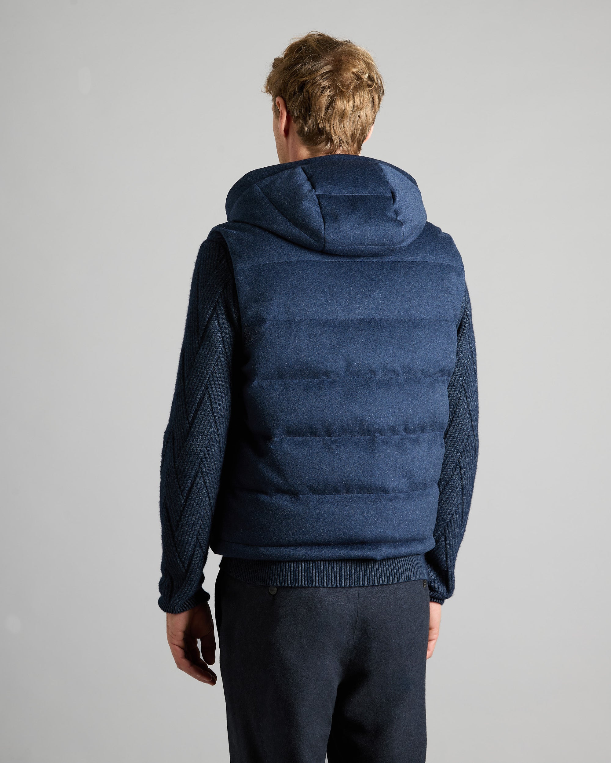 Gilet piumino in cashmere blu