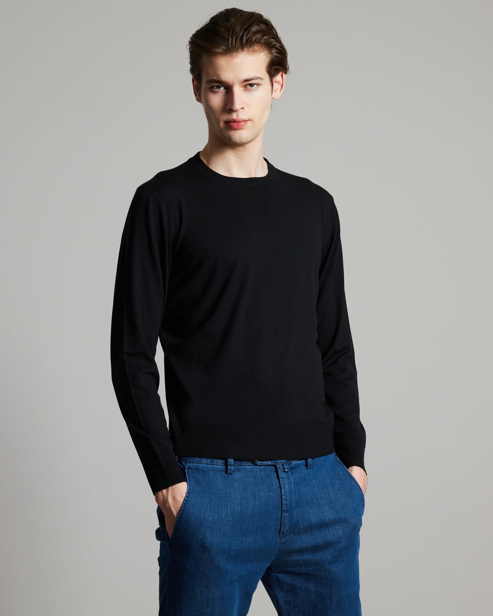 12.8 Kid Wool black crewneck