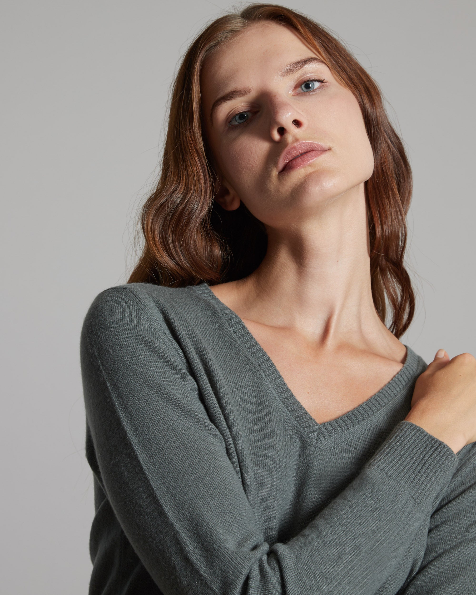 Botanic green Kid cashmere V-neck sweater