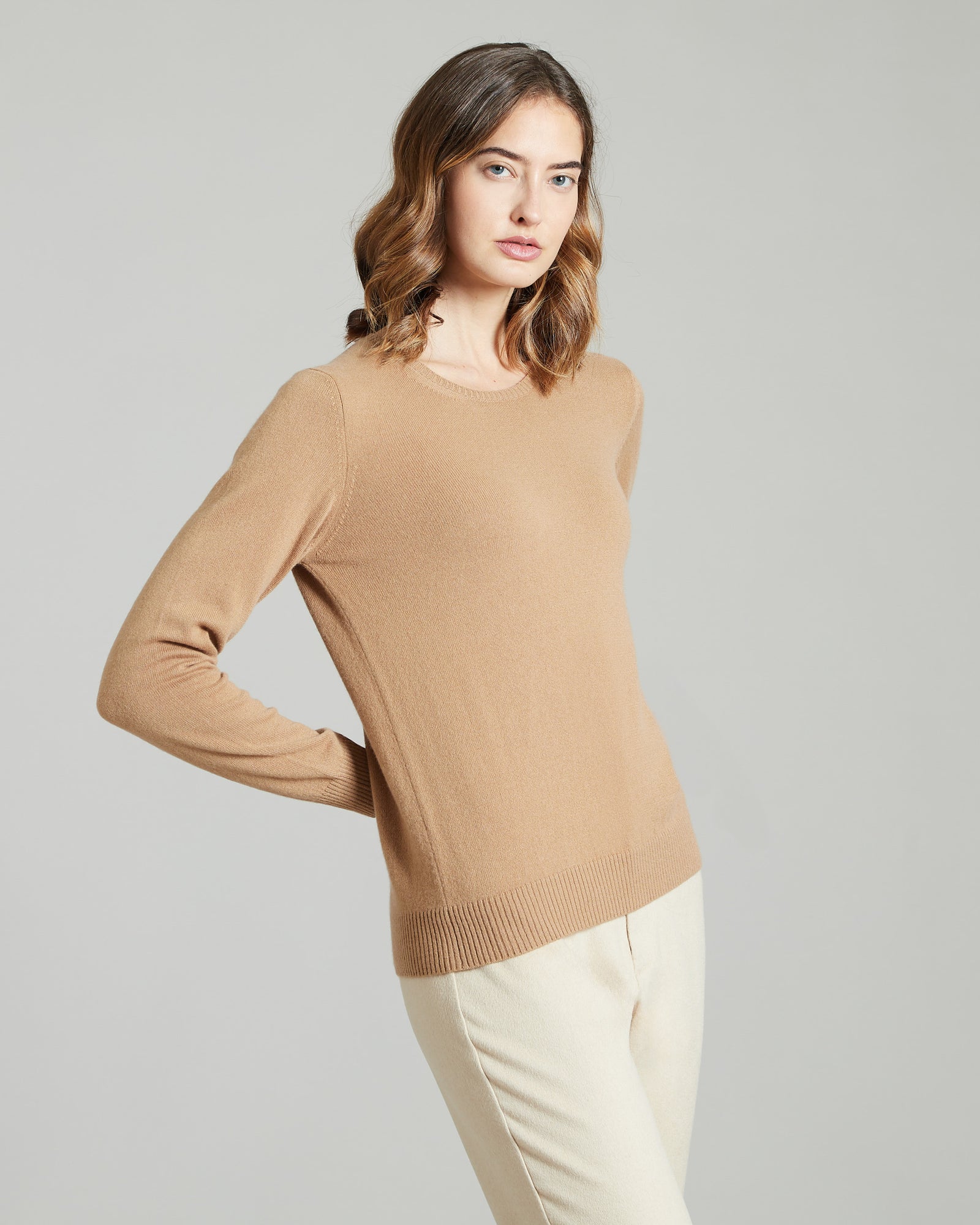 Maglia  Girocollo in Kid Cashmere cammello