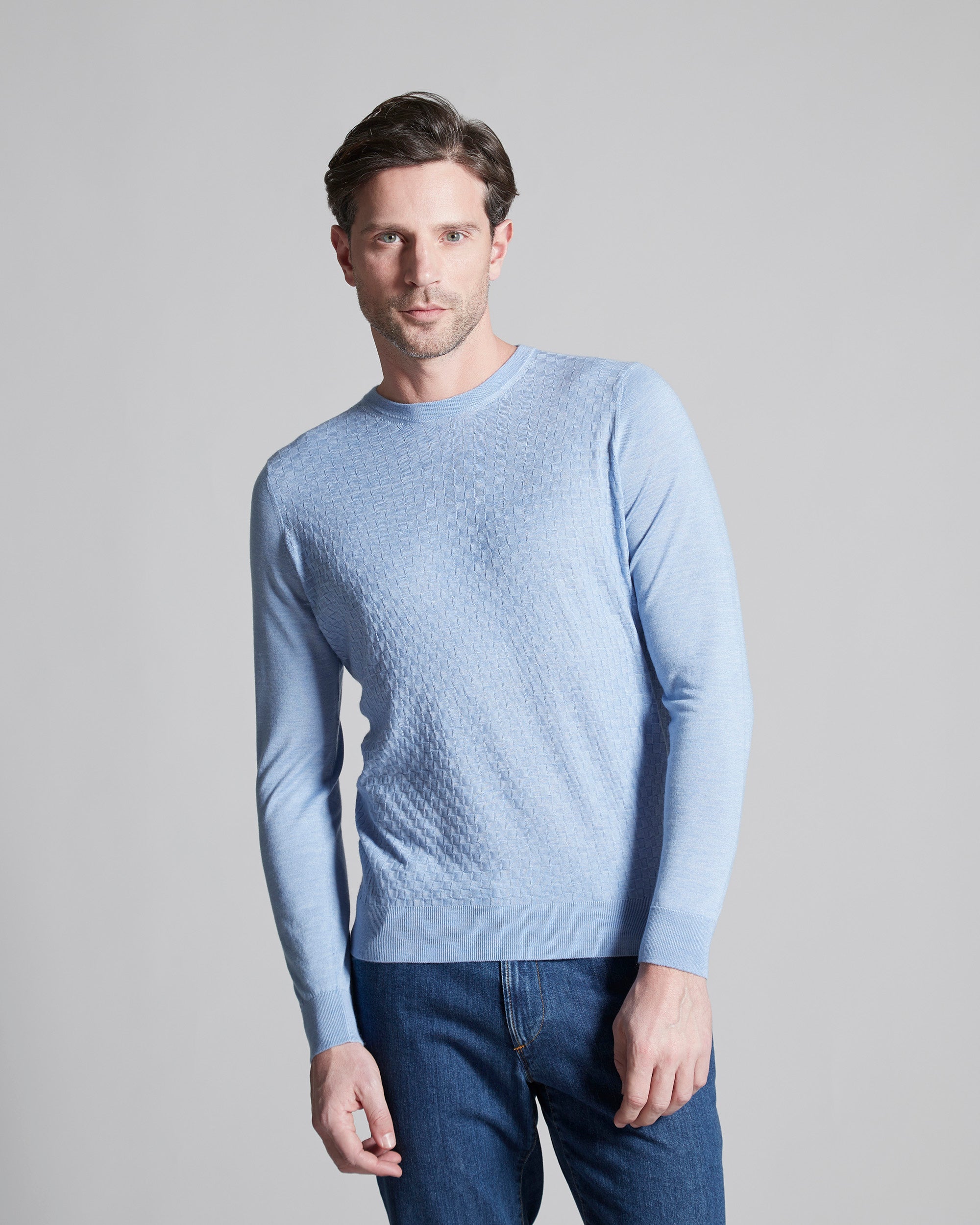 Maglia girocollo in cashmere-seta azzurra