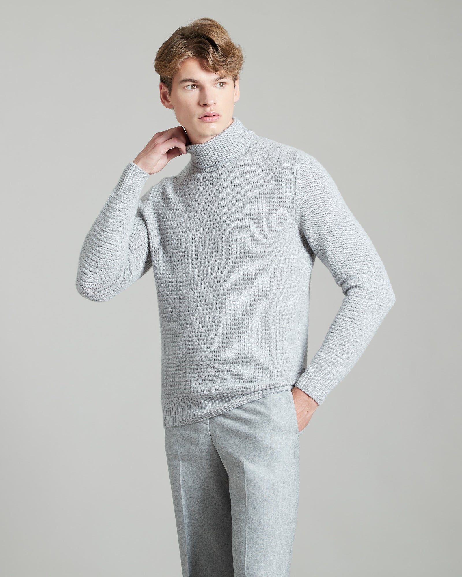 Dreidimensionaler Rollkragenpullover Kid cashmere in grau