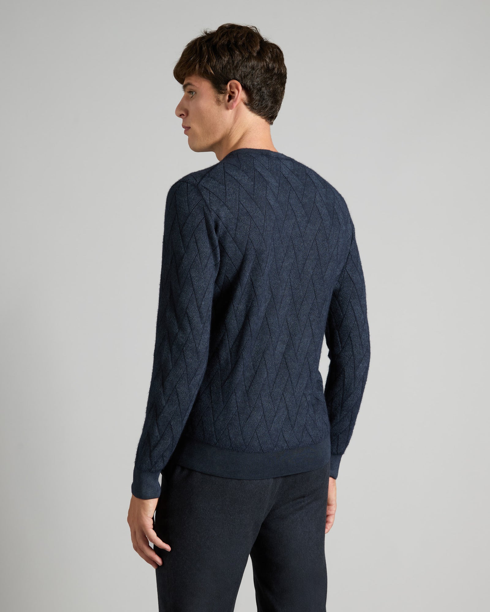 Herrenpullover aus Kaschmir und Seide mit Rundhalsausschnitt, blau