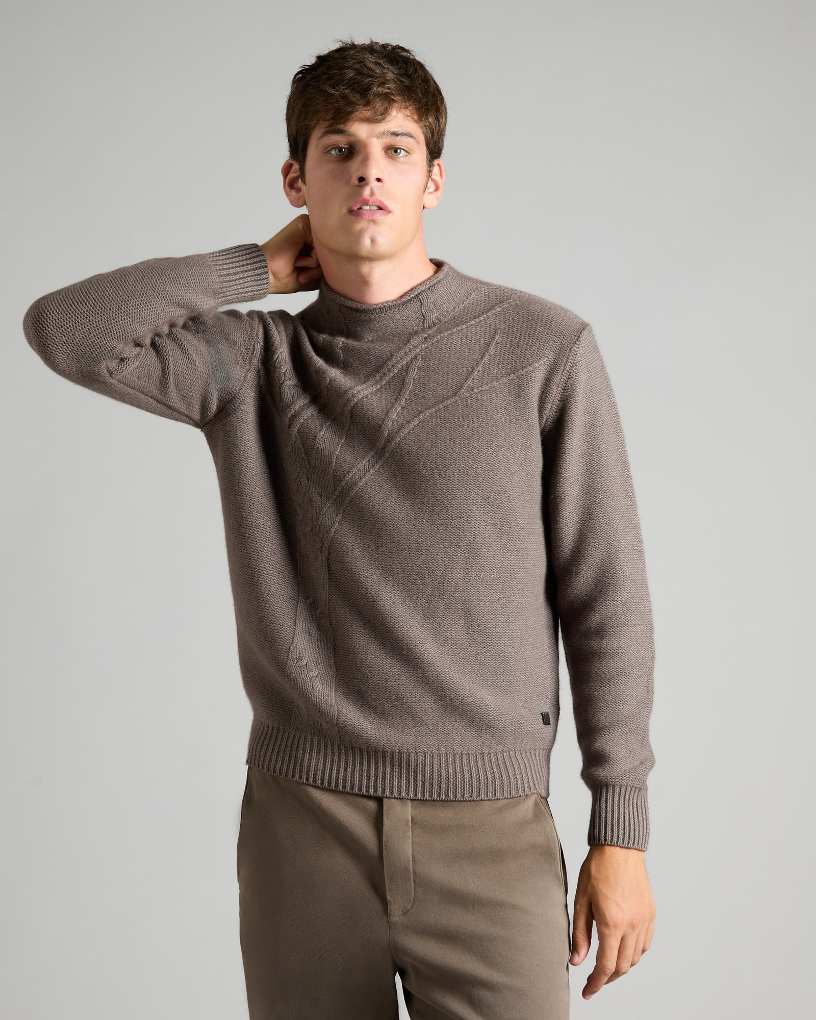 Maglia girocollo in kid cashmere marrone