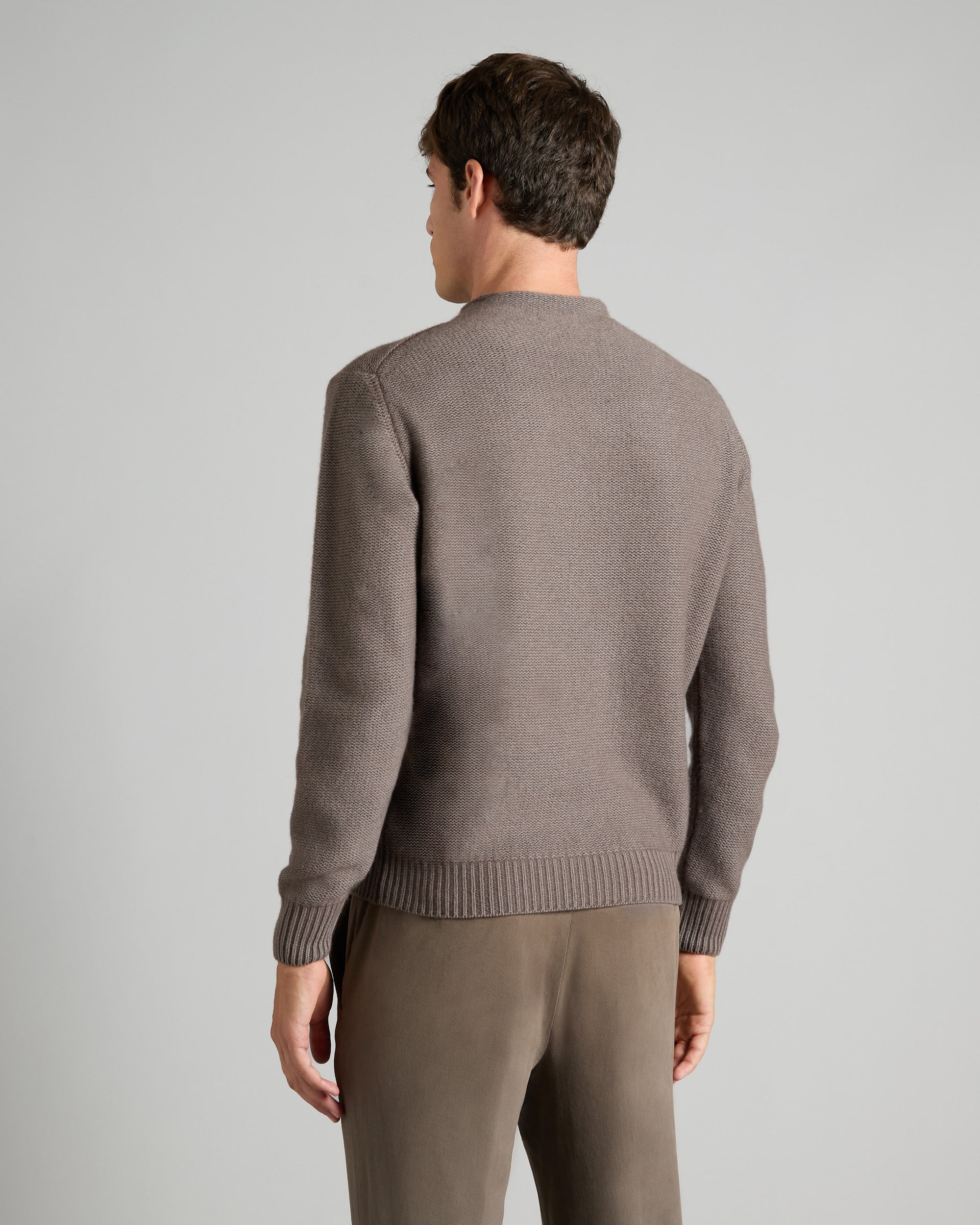 Herrenpullover aus Kaschmir mit Rundhalsausschnitt, braun