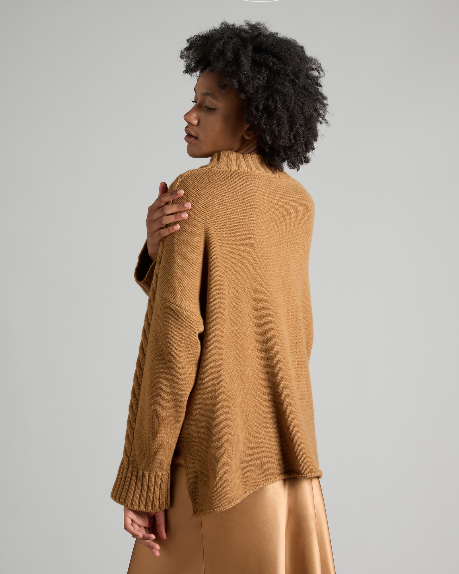 Dreidimensionaler pullover in kid cashmere