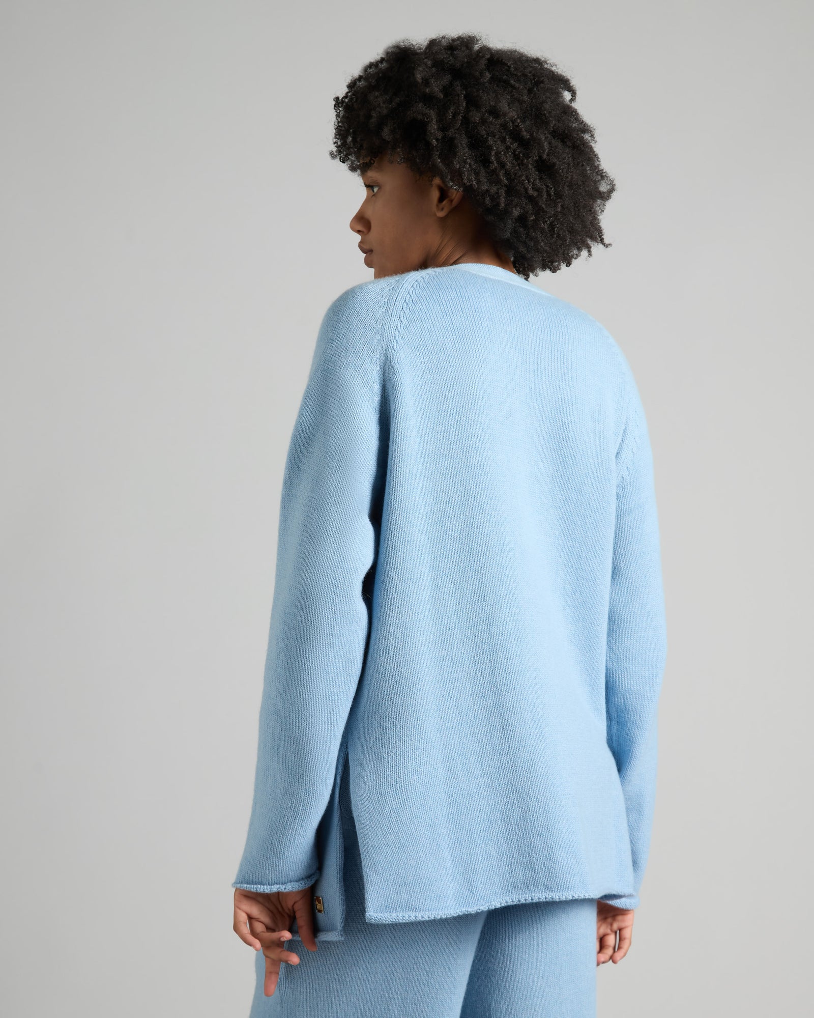 Hellblau Strickjacke mit V-Ausschnitt aus Kid-Kaschmir