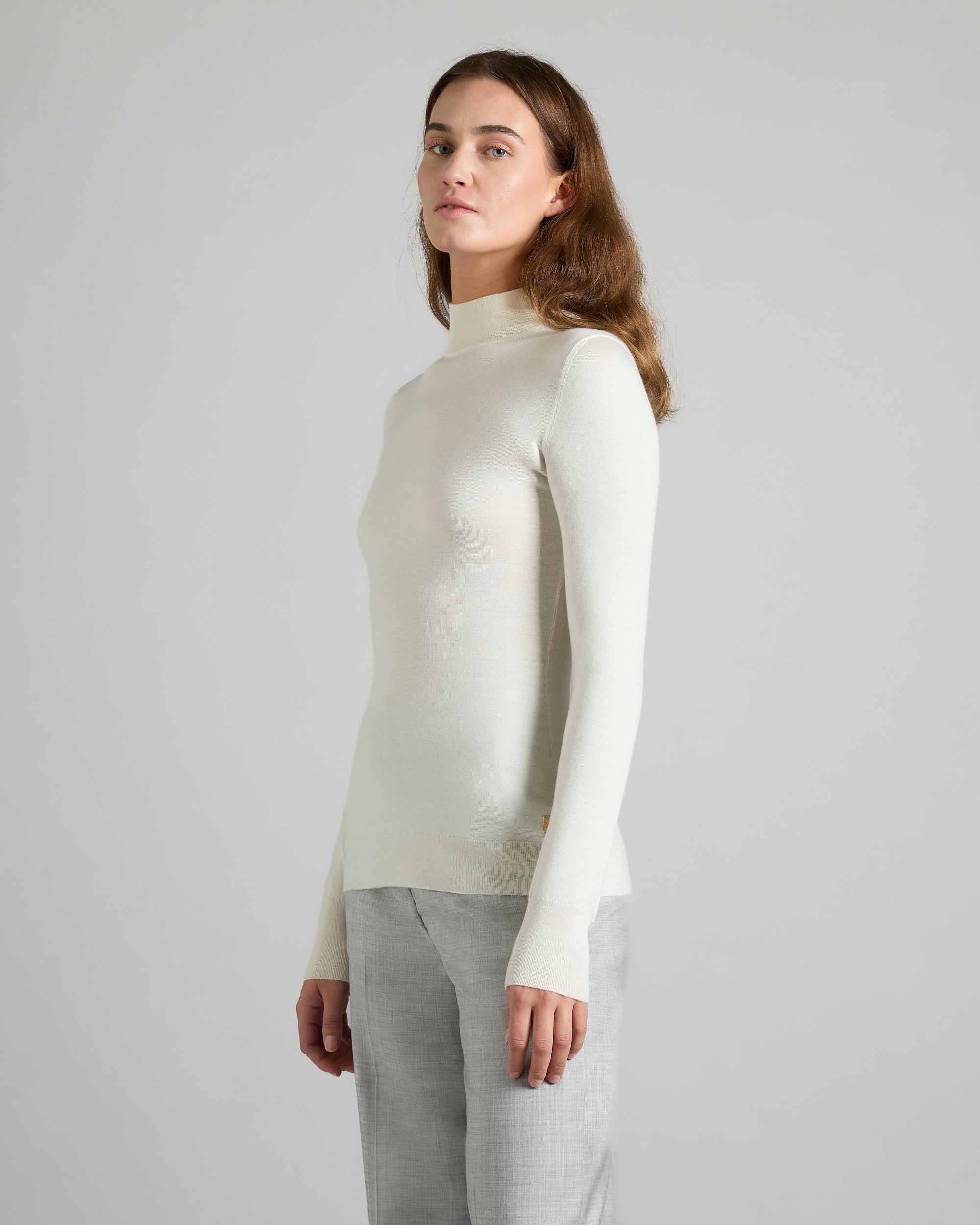 Weißer Pullover mit Kaminkragen aus Kaschmir und Seide